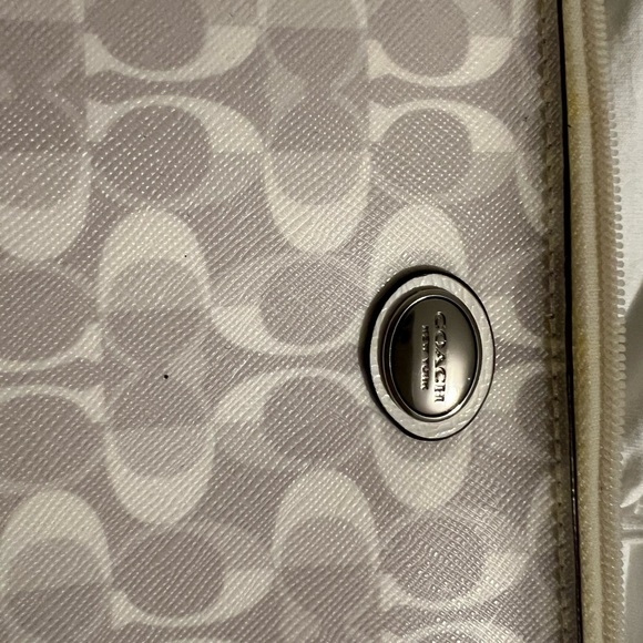 Coach tablet or clutch case - Picture 2 of 8